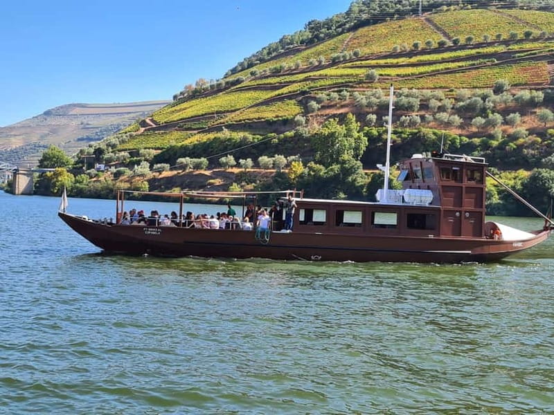 Porto: Douro Valley Tour at 2 Wineries with Lunch and Cruise - Two estates, two different wine lessons