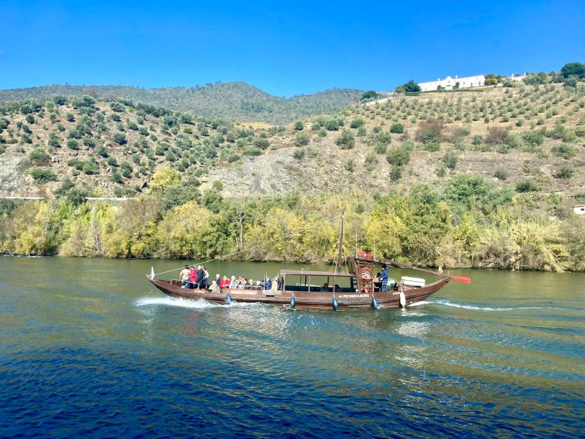 Porto: Douro Valley Wine Tour with Tastings, Boat, and Lunch - The open-fire lunch in a country garden