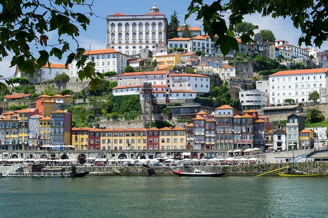 Porto Essential Walking Tour - São Francisco, the Bolsa Palace, and the old waterfront