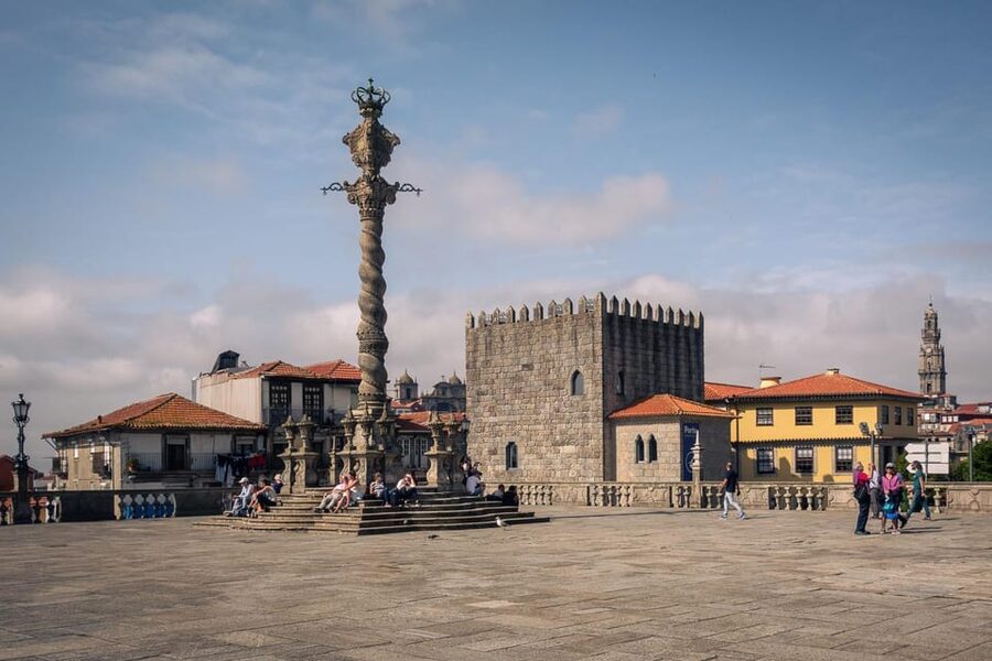 Porto: Flexible Walking Tour in Medieval Area - Pena Ventosa Square and Porto’s low-door houses