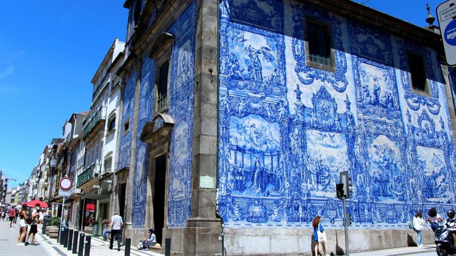 Porto Food Tour: 10 tastings at 5 Restaurants and Eateries - Francesinha, Porto’s famous heavy hitter