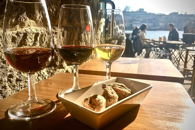 Porto Food Tour of 8 Tastings: Custard Tart, Bifana & Hidden Gems - A quiet park breaks up the eating