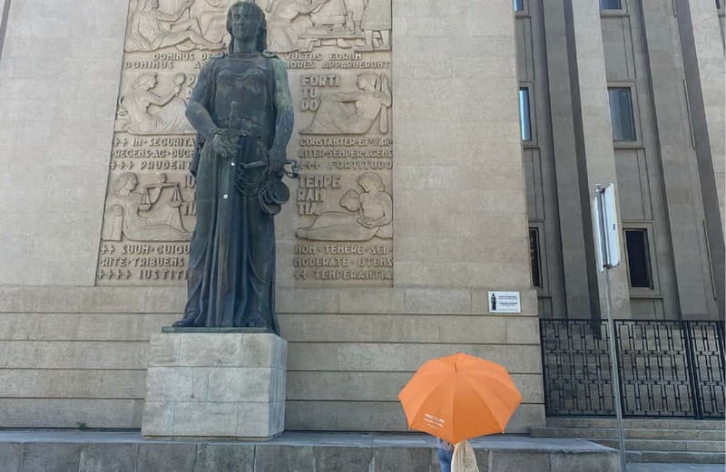 Porto: Food Tour with Tastings - Starting at Aliados Avenue with Porto on the menu