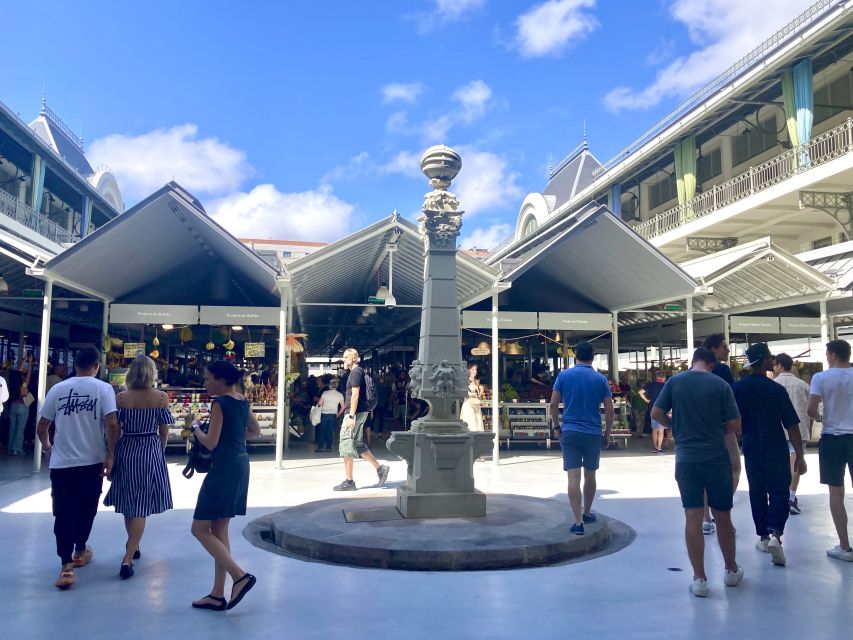 Porto food, wine and culture walking tour - max 8 pax - What the guide adds to the meal