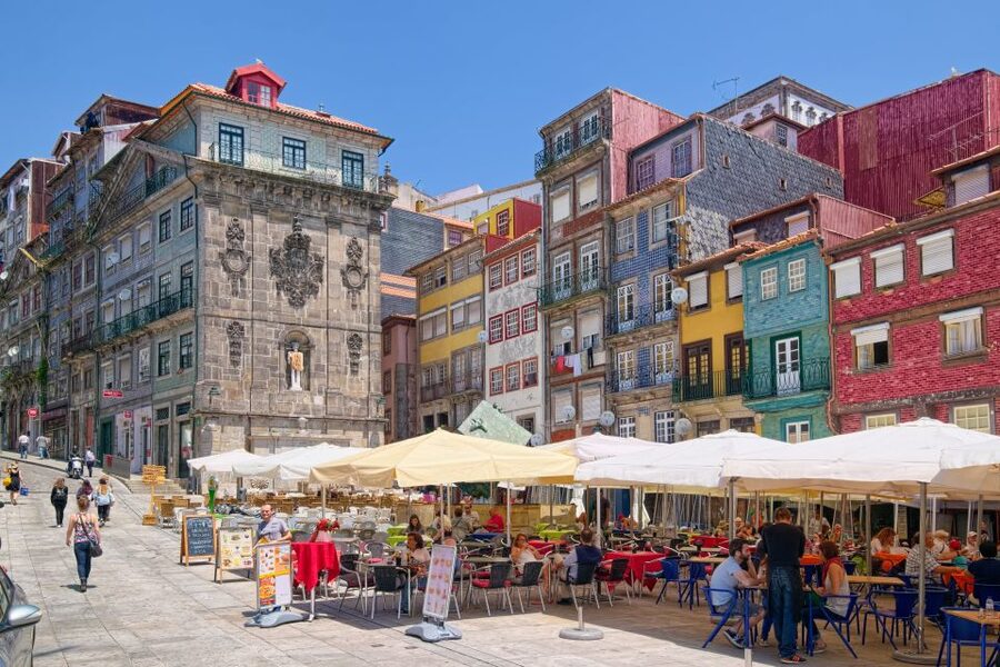 Porto: Full-Day All-Inclusive Private City Sightseeing Tour - Port wine across the Douro in Vila Nova de Gaia