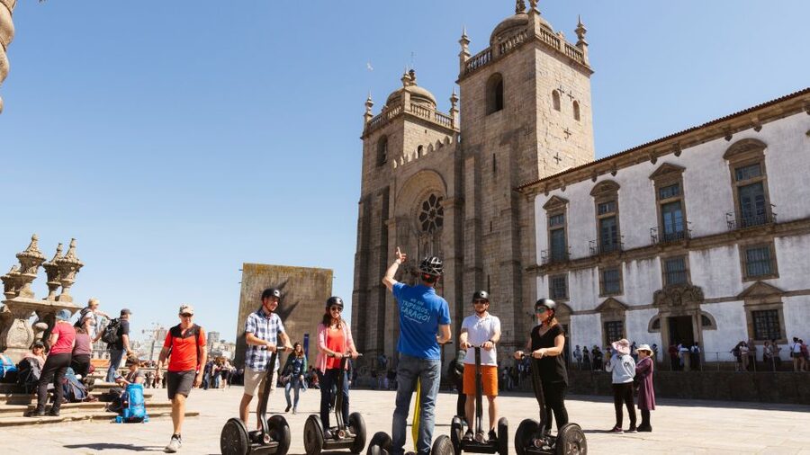 Porto: Guided 3-Hour Best of Tour by Segway - Sé do Porto and the upper historic center