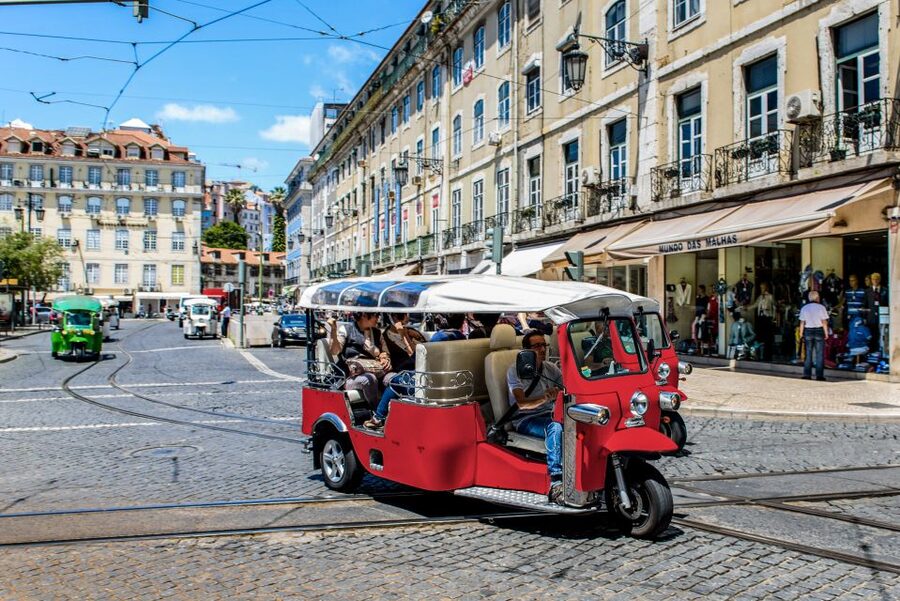Porto: Guided Tour by Tuk-Tuk & Optional Douro River Cruise - Shared or Private Tuk-Tuk?