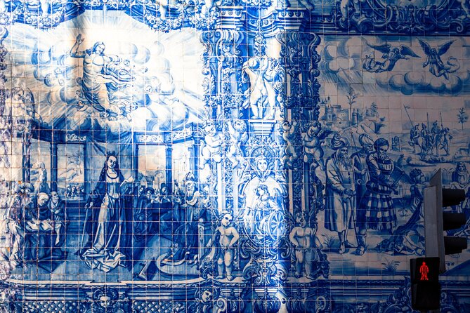 Porto Guided Tour to the Historical Center on a Tuk Tuk - Churches, gardens, and the Clérigos skyline