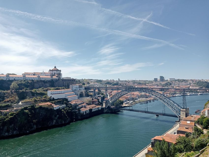 Porto: Guided Walking Tour - What the $41 price buys you