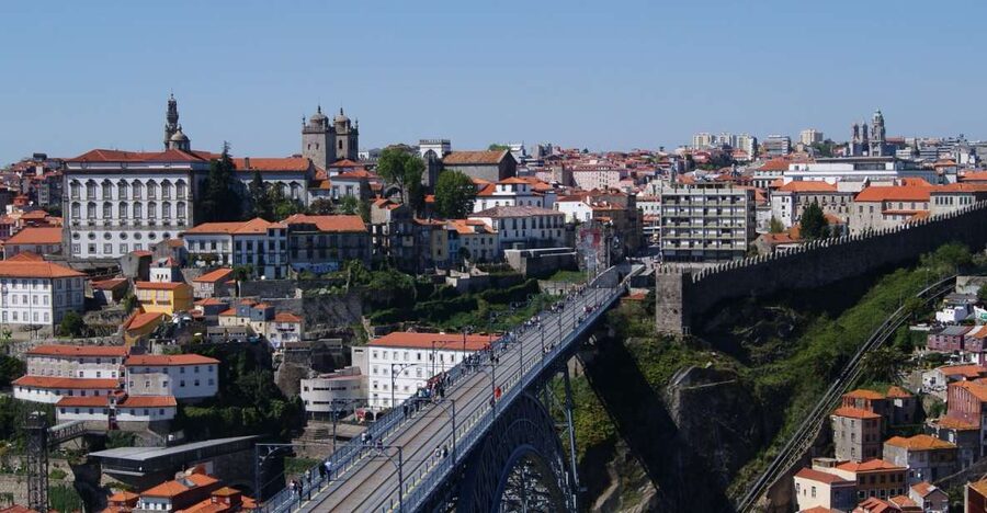 Porto: Guided Walking Tour and Lello Bookshop - Starting above the city at Porto Cathedral