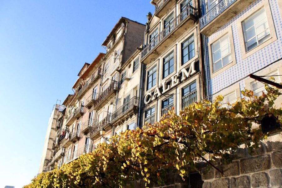 Porto: Guided Walking Tour and Lello Bookshop - Clérigos Church and Porto’s high point