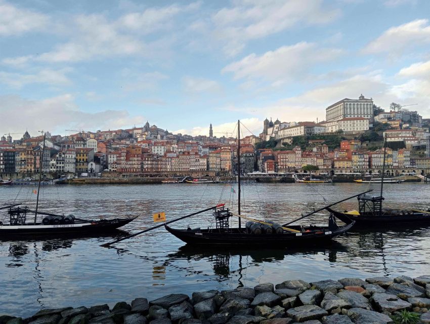 Porto: Guided Walking Tour - Clérigos, Vitória, and the city from above