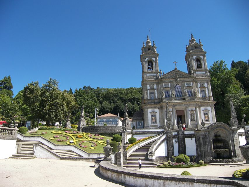 Porto: Guimarães & Braga Tour with Entry Tickets and Lunch - Transport, pickup, and the pace of the route