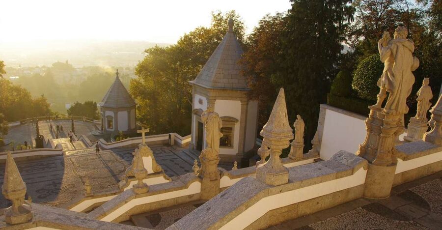 Porto: Guimarães & Braga Tour with Entry Tickets and Lunch - Braga Cathedral and the old religious capital