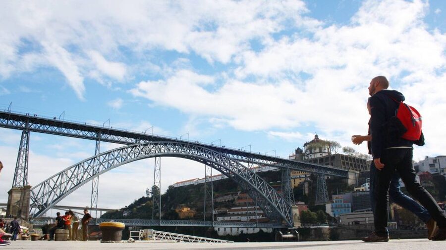 Porto: Half-Day Jewish Tour - Clérigos Tower and Porto’s familiar landmark