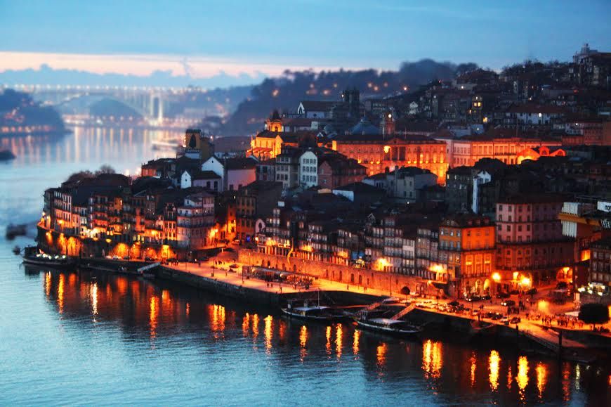 Porto: Half-Day Small Group City Tour with port wine tasting - Why the group size matters in Porto
