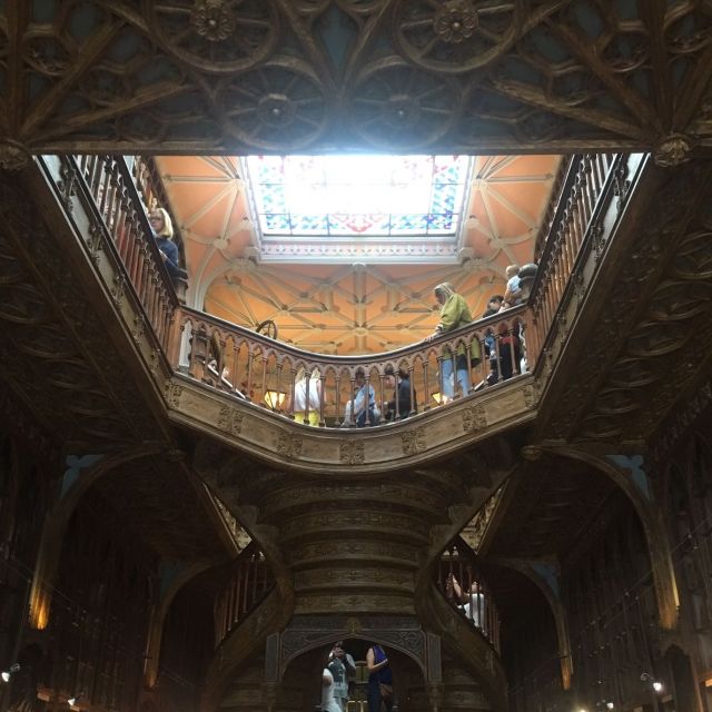 Porto: Half-Day Small Group City Tour with port wine tasting - Porto Cathedral and the city’s upper level
