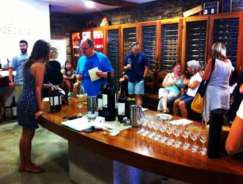 Porto: Half-Day Small Group City Tour with port wine tasting - The port wine tasting adds more than a drink