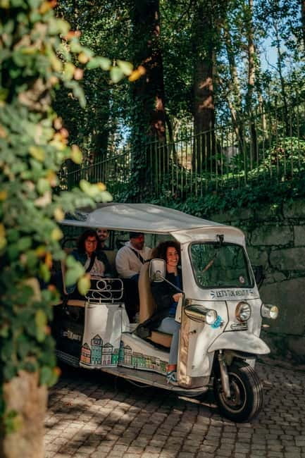 Porto Half Day Tuk Tuk Tour Clérigos, Seaside and Viewpoints - Key points to know before booking