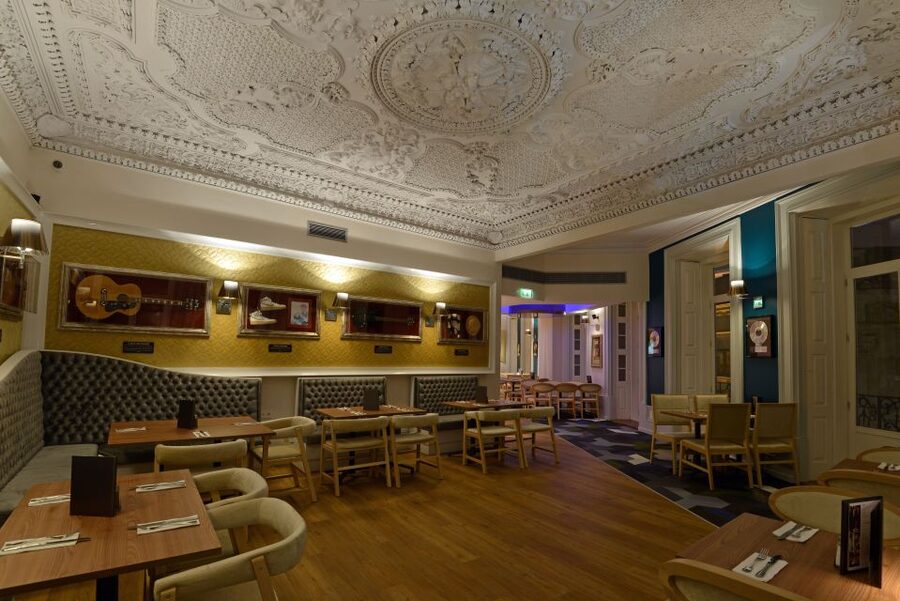 Porto: Hard Rock Cafe Skip-the-Line with Set Menu - Key Points to Know Before You Book