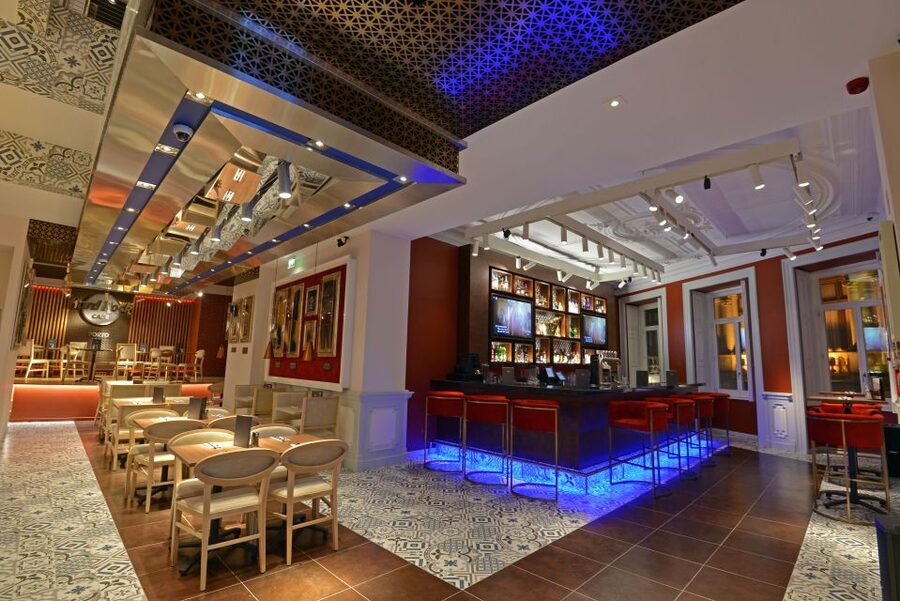 Porto: Hard Rock Cafe Skip-the-Line with Set Menu - What Priority Seating Actually Gives You