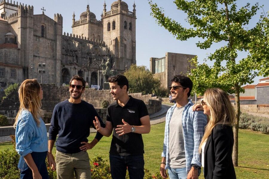 Porto: Helicopter Ride, Guided Walking Tour & River Cruise - Key points to know before booking
