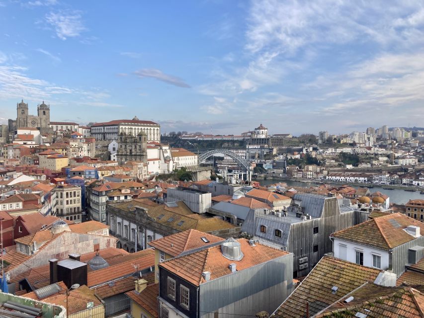 Porto: Highlights & hidden gems Walk - max 10 - São Bento Station, the route’s grand finish