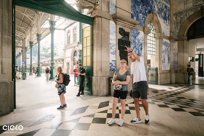 Porto Highlights in 3 Hours E-Bike Tour - Historical, Sightseeing - Avenida dos Aliados and Clérigos Tower