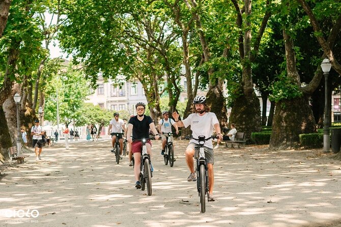 Porto Highlights in 3 Hours E-Bike Tour - Historical, Sightseeing - Starting Along the Gaia Riverfront