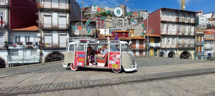 Porto: Historic Center and Surroundings Tour by VW Kombi - Why the VW Kombi works well in Porto