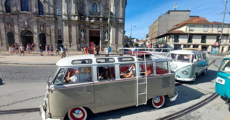 Porto: Historic Center and Surroundings Tour by VW Kombi - Jardim do Morro and Serra do Pilar