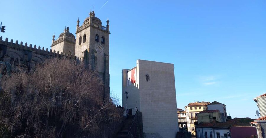 Porto Historic Center: Private Walking Tour & Cathedral - Clérigos Tower and its baroque church