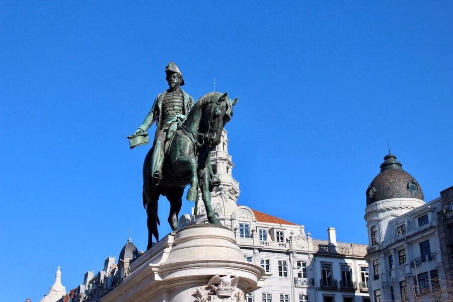 Porto: Historic City Center Walking Tour - Cordoaria Garden and a gentler pause