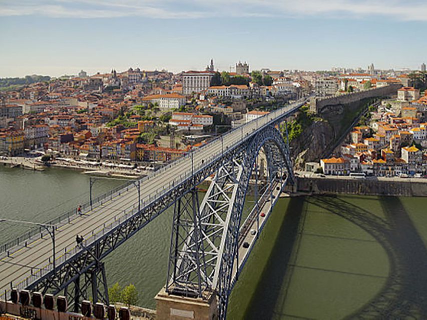 Porto: Historic e-Bike Tour with a guide - Price, timing, and who gets good value