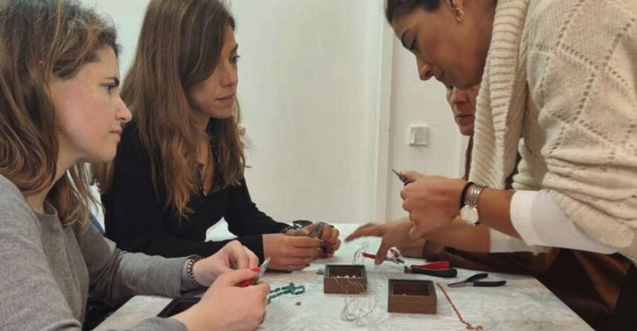 Porto: Jewelry Workshop at Antero de Quental - From raw materials to traditional silversmith work