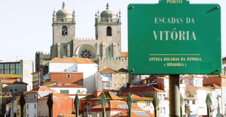 Porto: Jewish Heritage Private Tour by Tuk Tuk - Miragaia, the quarter of Porto’s wealthiest Jewish residents
