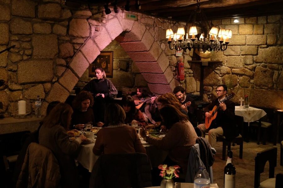 Porto Moonlight Walk & Fado Dinner - Porto in the moonlight