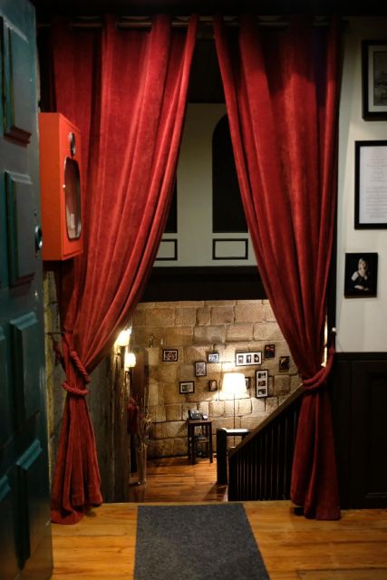 Porto Moonlight Walk & Fado Dinner - Dinner in a 14th-century Fado house