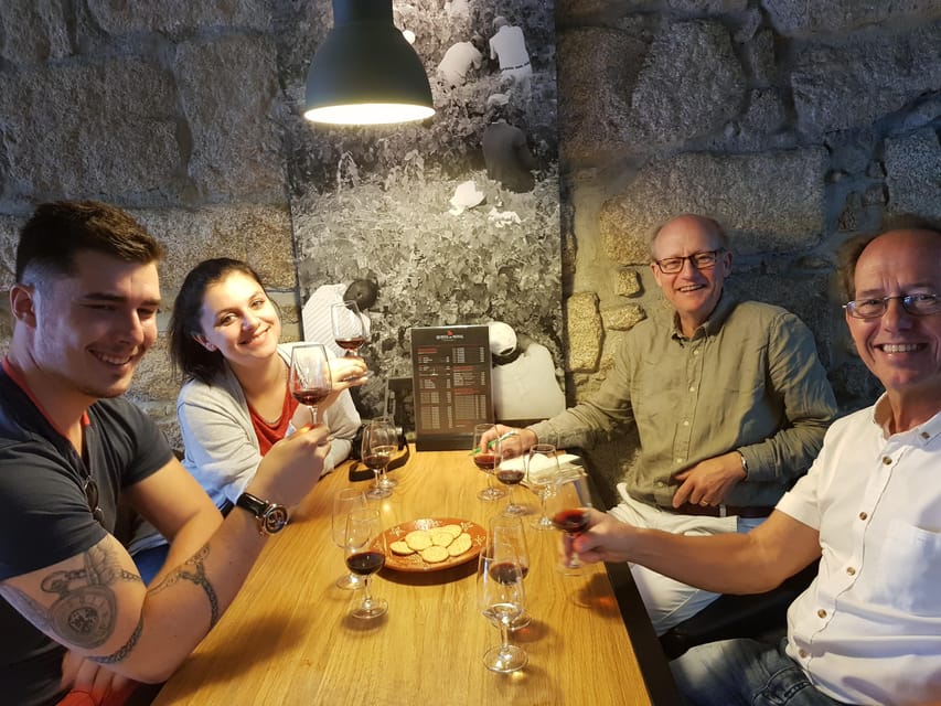 Porto: Port and Douro Wine Walking Tour with 9 Tastings - Key points at a glance