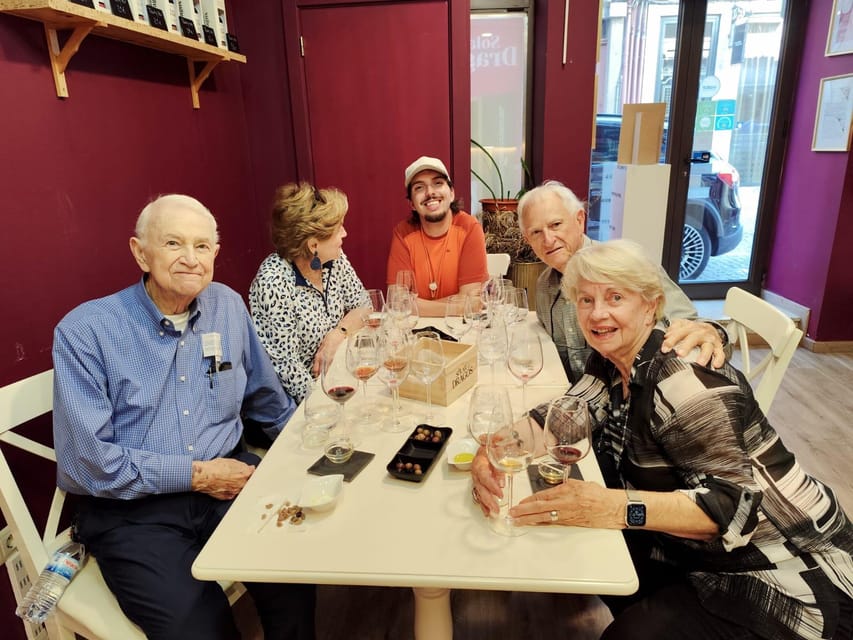 Porto: Port and Douro Wine Walking Tour with 9 Tastings - Why Vila Nova de Gaia is the right place for a Port tour
