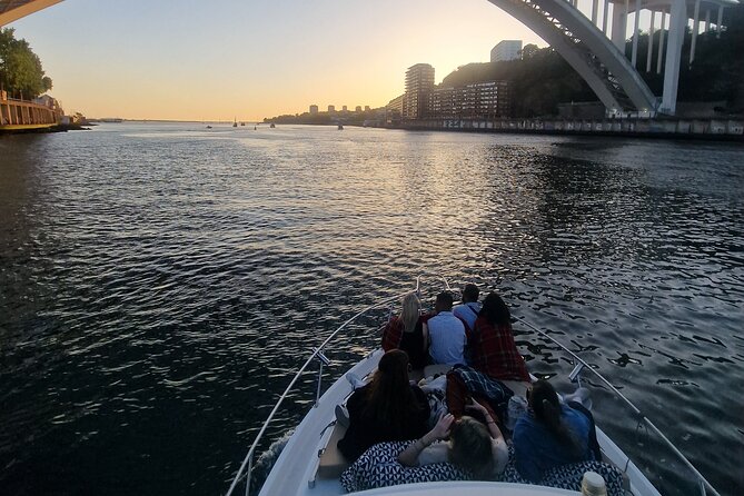 Porto: Private 6 bridges tour, Douro river with sunset option - The classic Porto riverfront view