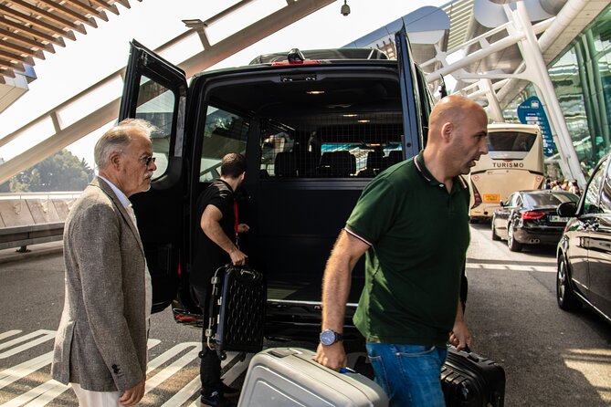 Porto Private Airport Departure Transfer - Leaving Porto without the last-minute scramble