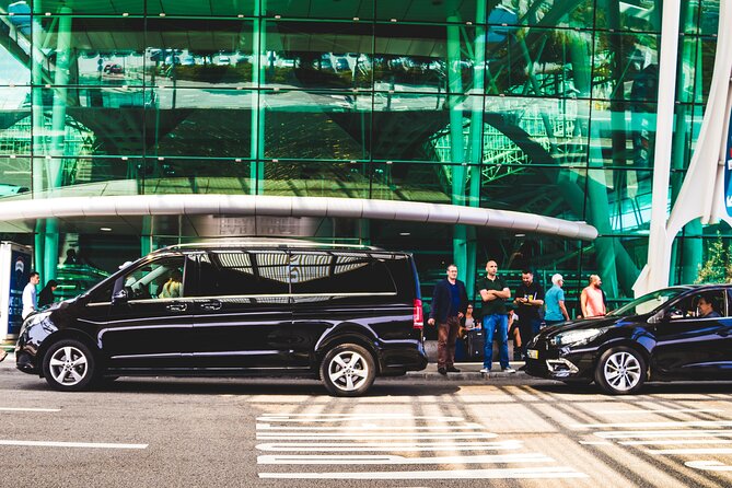 Porto Private Airport Departure Transfer - Communication and reliability