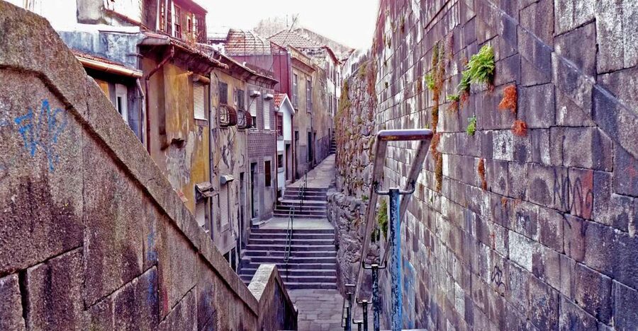 Porto: Private Bike Tour with a Local Guide - Why Porto Works So Well by Bicycle