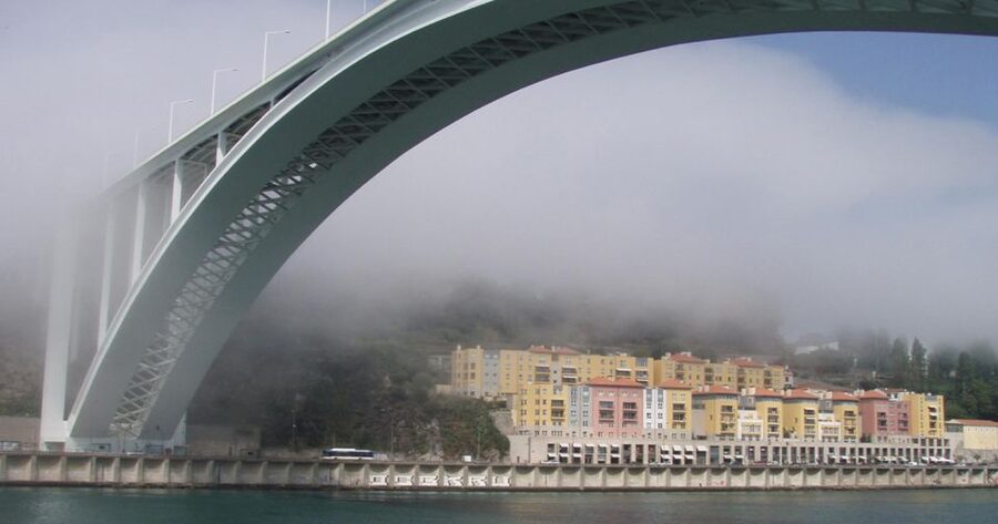 Porto: Private Bike Tour with a Local Guide - Miragaia, Alfândega, and the First River Views