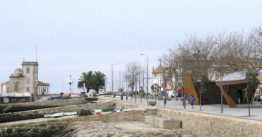 Porto: Private Bike Tour with a Local Guide - Passeio Alegre and the Atlantic Coast