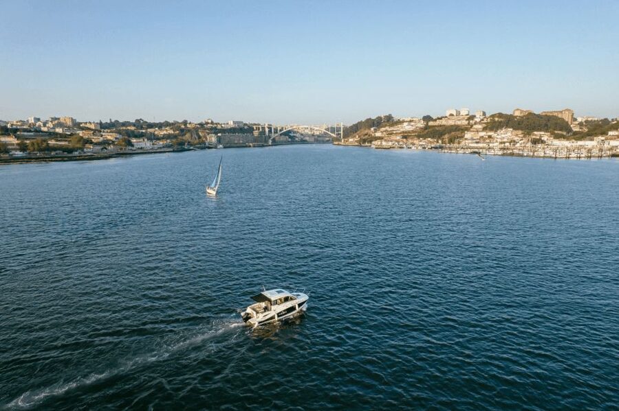 Porto: Private Boat Tour in Douro River - Leaving Douro Marina toward the Arrábida Bridge