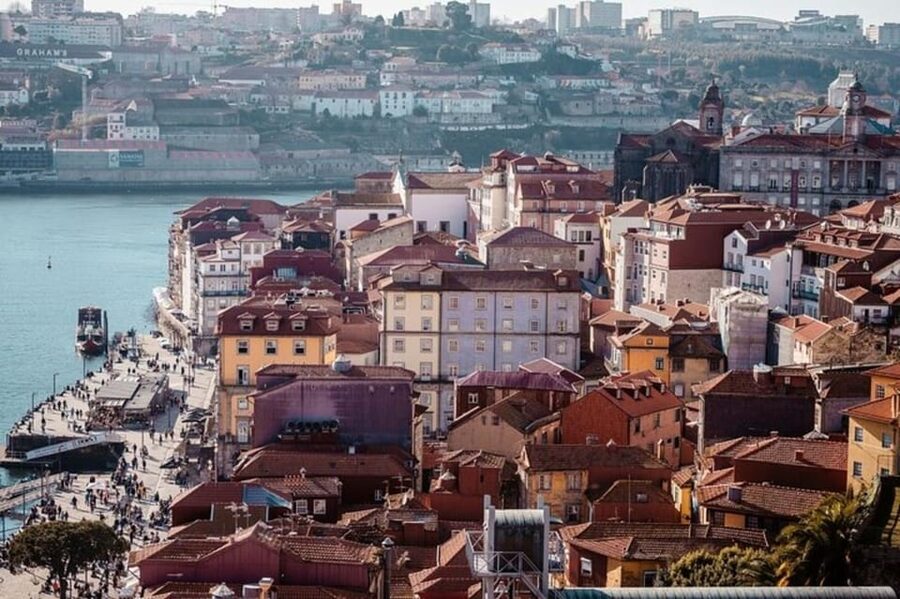 Porto : Private Custom Tour with a Local Guide - What you can cover in two hours