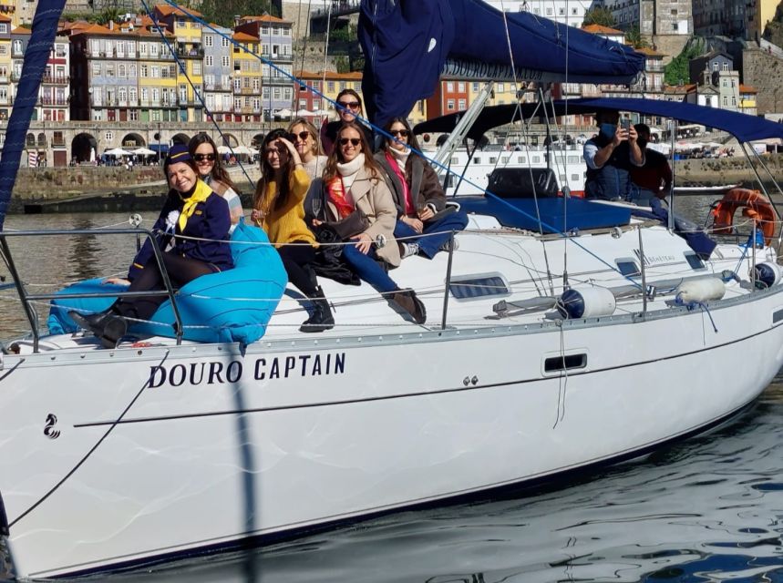 Porto: Private Douro River Charming Cruise w/wine tasting - Crew, music, and the feel onboard