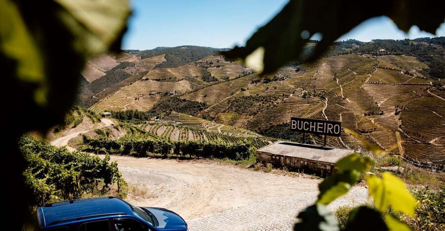 Porto: Private Douro Valley 4x4 Tour with Lunch - Leaving Porto for the vineyard hills
